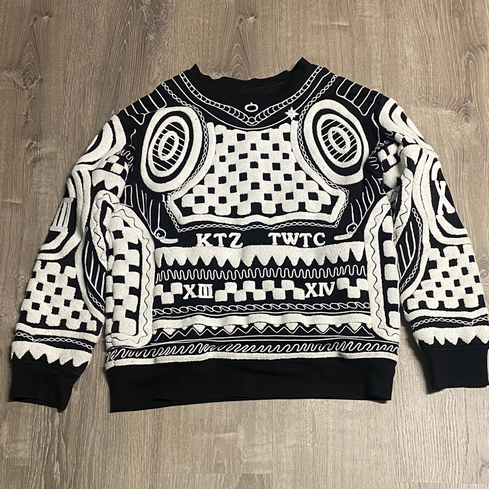 KTZ (Kokon To Zai) Bl Wht Terrycloth Jaquard Sweatshirt Vintage 2013 embroidered